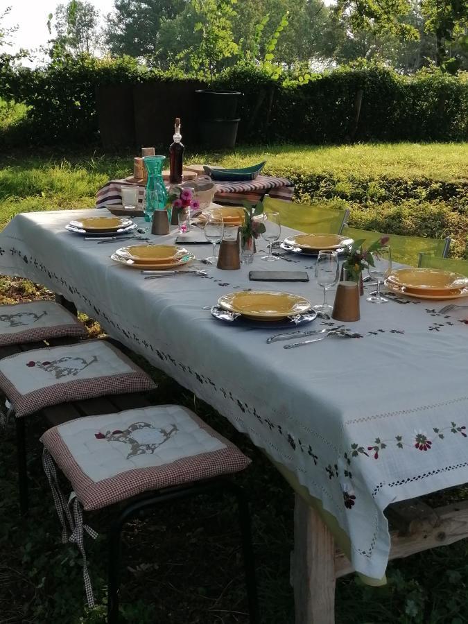 Lou Graou Chepre Gite D'Etape Chandon Zewnętrze zdjęcie